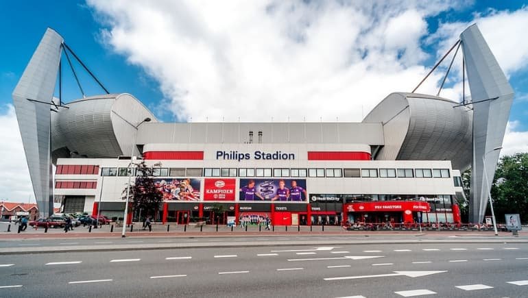 Philips Stadion, algo que ver en Eindhoven
