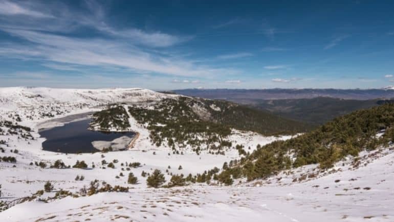 lagunas de Neila en invierno